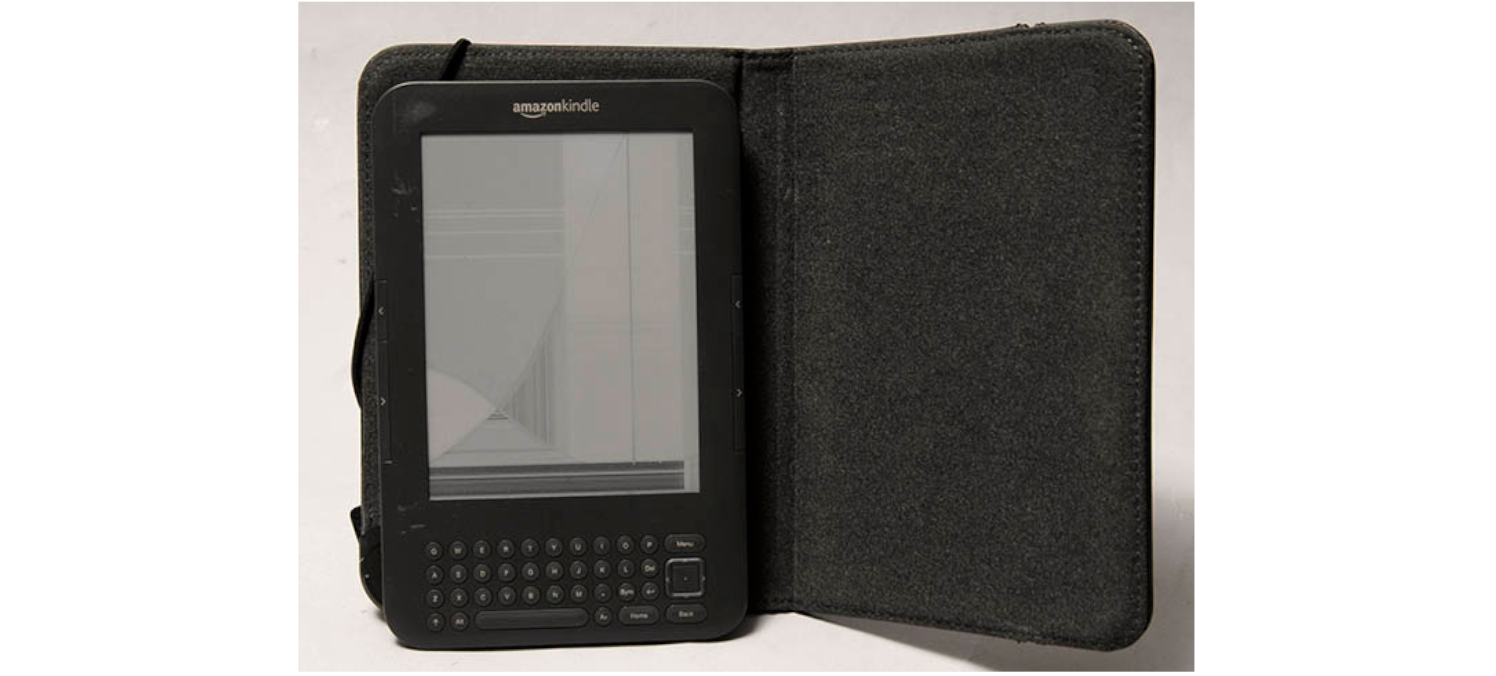 Lector de libros electrónicos marca Amazon Kindle