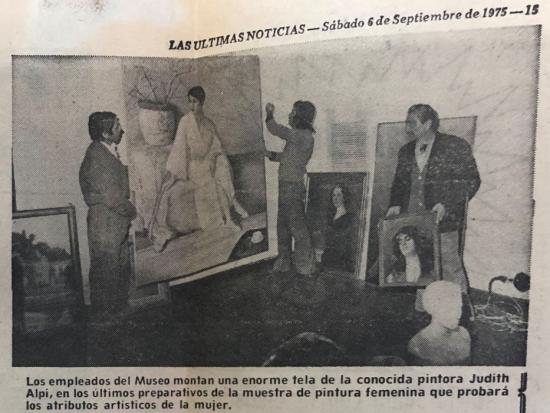 Montaje de la exposición "La mujer en el arte", 1975.