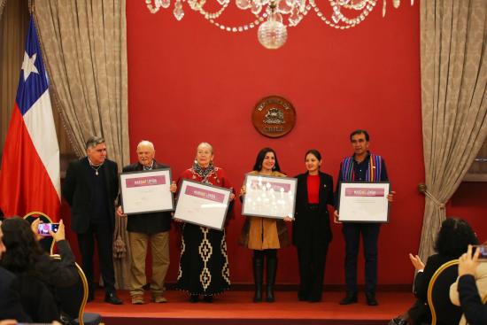 Premios_MargotLoyola