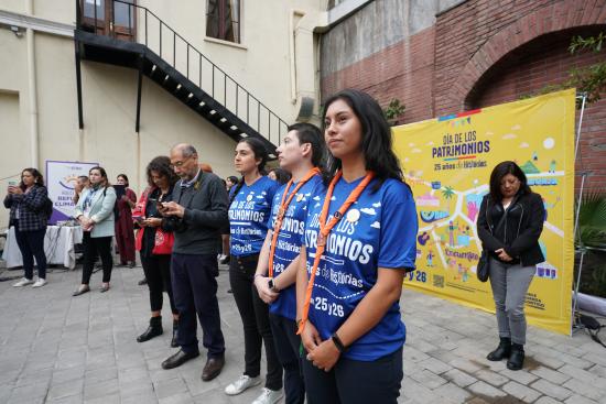 Grupo de personas que participarán en el voluntariado del Día de los Patrimonios